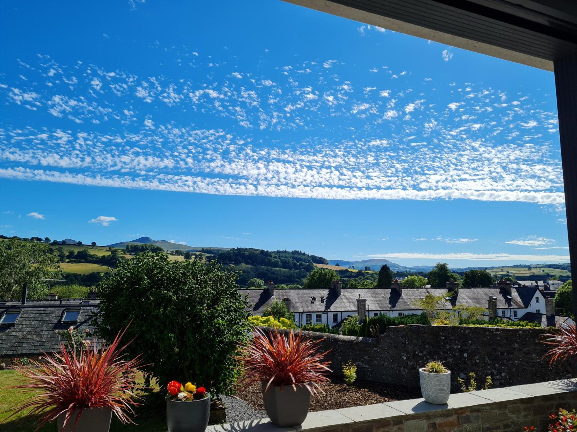 Camden Lodge B&B And Cottage Brecon Bagian luar foto